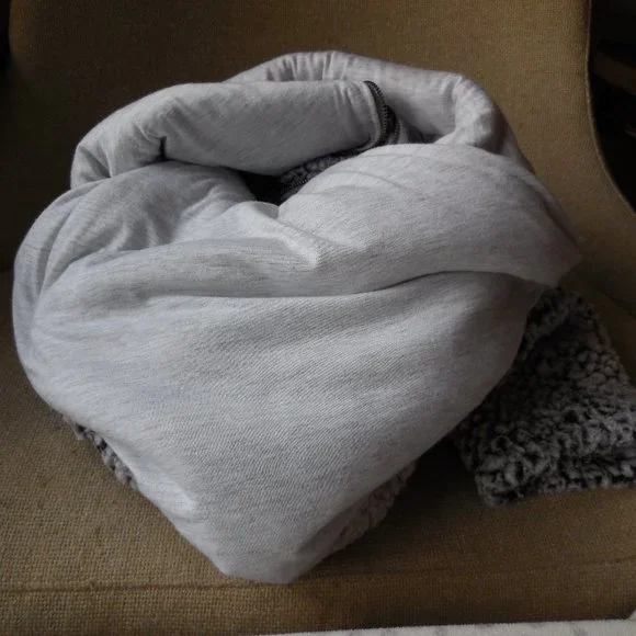 Grey Fleece Pullover - Picture 5 of 7